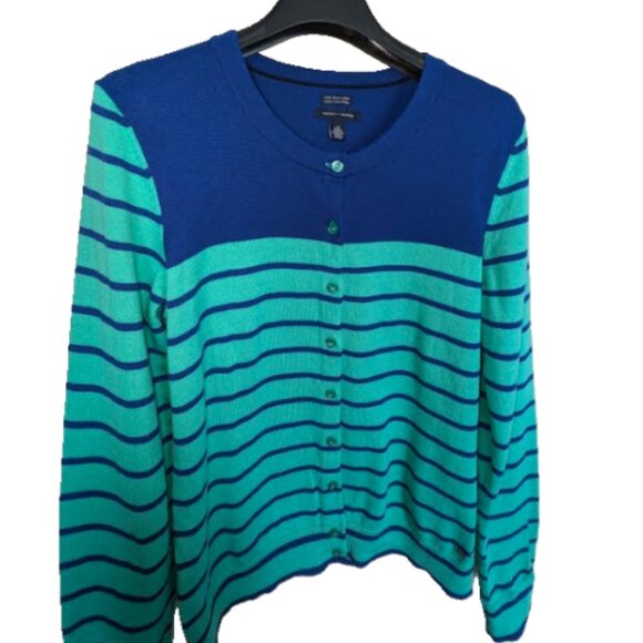 2/$30 +$9.99 Shipping - NWOT Tommy Hilfiger Cardigan Sweater - Picture 1 of 4